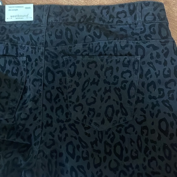 NWT Westbound Woman black leopard pants with front and back pockets. Size 18WR - Picture 3 of 12
